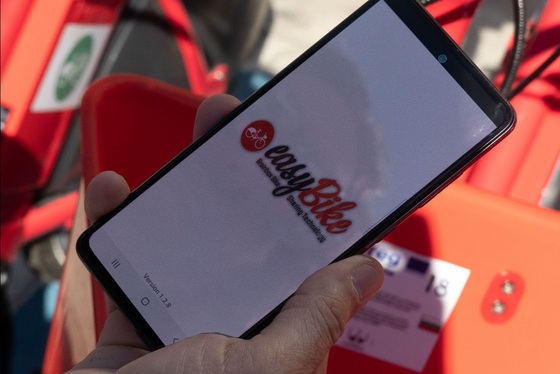 «Ξεκλειδώνουν» τα 23 κοινόχρηστα ποδήλατα του Δήμου Αλεξανδρούπολης με εφαρμογή για smartphones! 